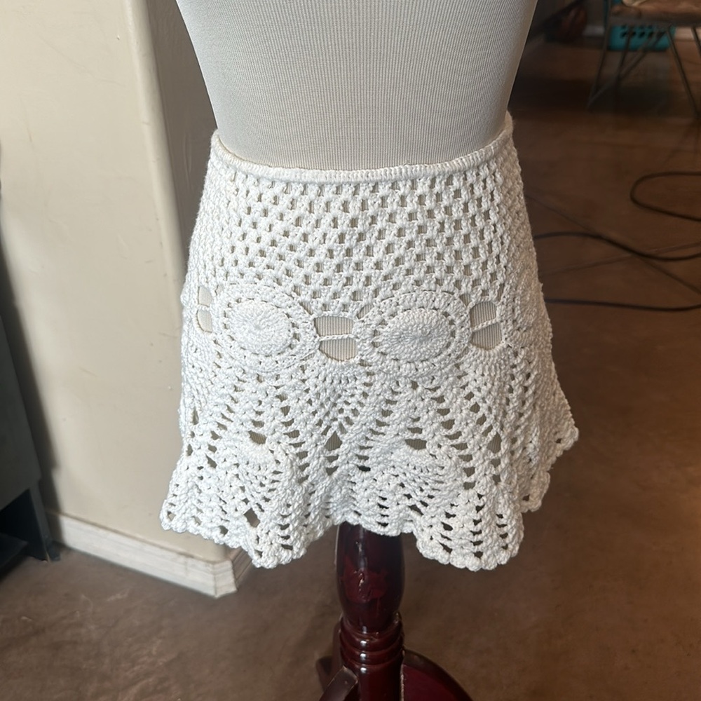 MINI KNIT CROTCHET SKIRT